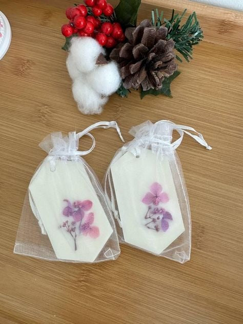Botanical Wax Sachet